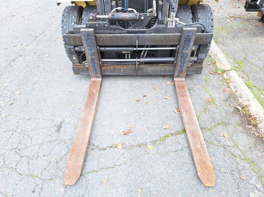 Chariot élévateur frontal 4 roues Hyster H4.00XM-5