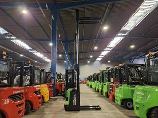 Gerbeur accompagnant Hangcha CDD20 XT1-SI