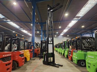 Gerbeur accompagnant Hangcha CDD20 XT1-SI