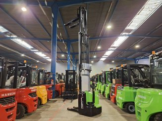 Gerbeur accompagnant Hangcha CDD20 XT1-SI