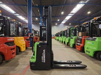 Gerbeur accompagnant Hangcha CDD20 XT1-SI