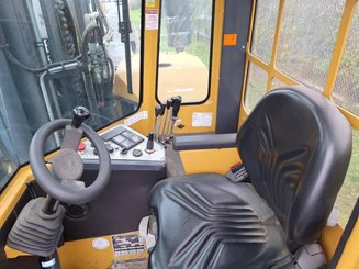 Chariot élévateur latéral multidirectionnel Combilift C8000-15