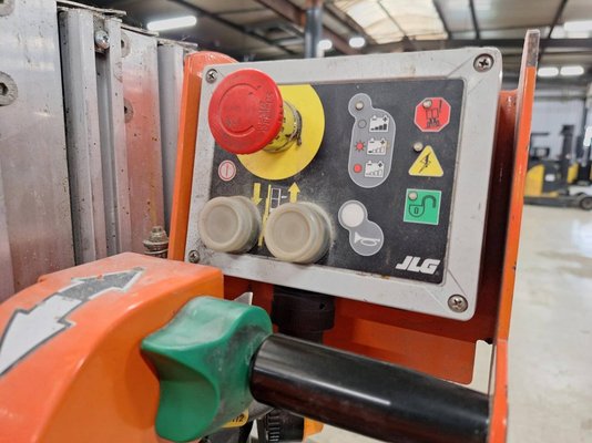 Nacelle à mât vertical JLG TOUCAN DUO