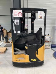 Chariot à mât rétractable Yale MR14