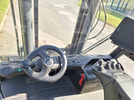 Chariot élévateur frontal 4 roues Linde H70 D