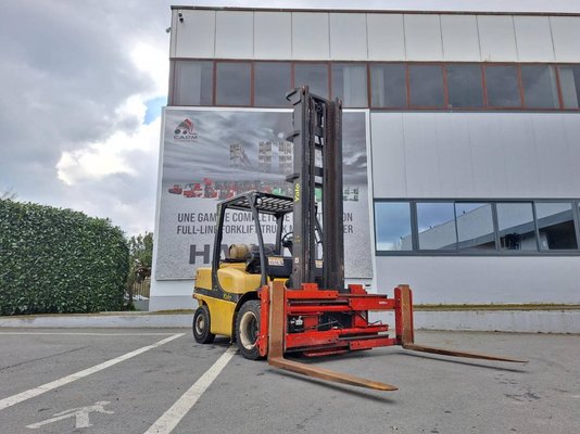 Chariot élévateur frontal 4 roues Yale GLP45SVX5