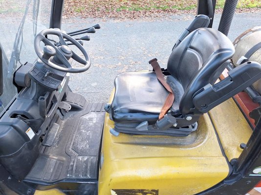 Chariot élévateur frontal 4 roues Yale GLP35VX