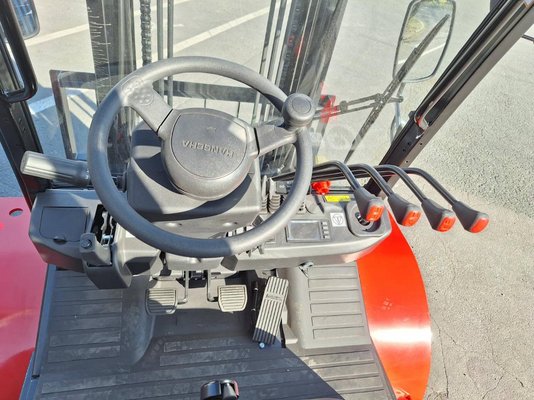 Chariot élévateur tout terrain Hangcha TT30-2