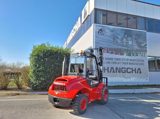 Chariot élévateur tout terrain Hangcha TT30-2