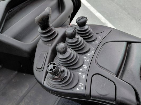 Chariot élévateur frontal 4 roues Fenwick H70 SERIE 396 EVO