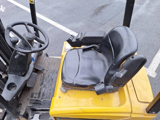 Chariot élévateur frontal 3 roues Yale ERP16ATF
