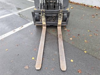 Chariot élévateur frontal 3 roues Yale ERP16ATF