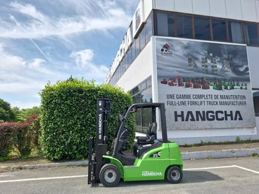 Chariot élévateur frontal 4 roues Hangcha XC35i