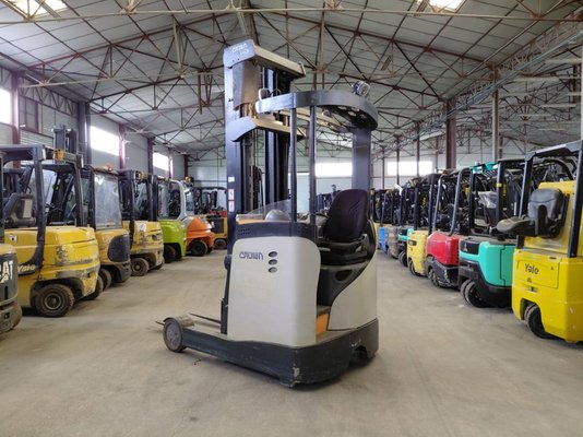 Chariot à mât rétractable Crown ESR5000 2.0