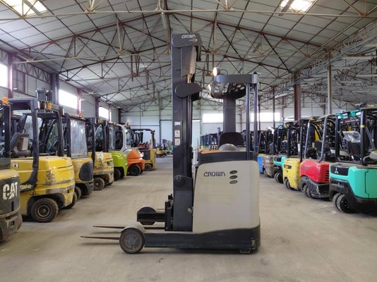 Chariot à mât rétractable Crown ESR5000 2.0