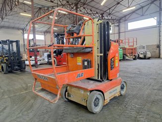 Nacelle à mât vertical JLG TOUCAN 8E