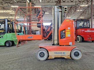 Nacelle à mât vertical JLG TOUCAN 8E