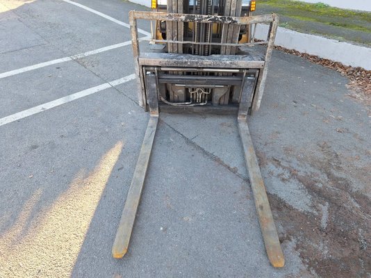 Chariot élévateur frontal 4 roues Caterpillar GP25NT