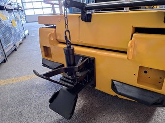 Tracteur de remorquage Charlatte TE206