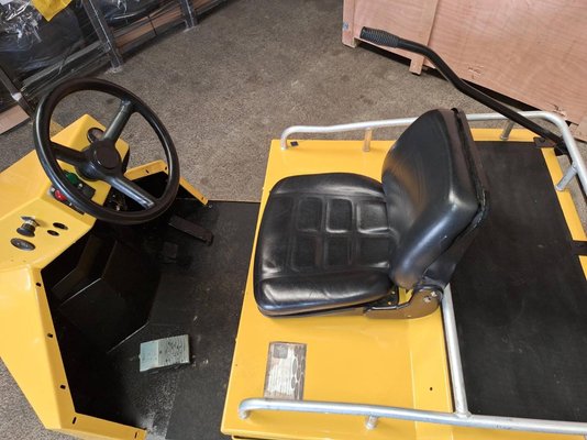 Tracteur industriel Charlatte TE206