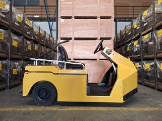 Tracteur de remorquage Charlatte TE206