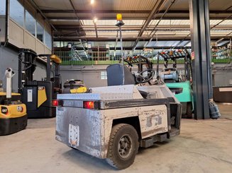 Tracteur de remorquage Spykstaal 306