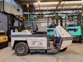 Tracteur de remorquage Spykstaal 306