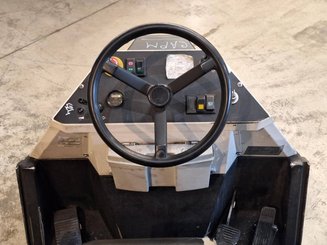 Tracteur de remorquage Spykstaal 306