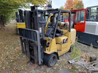 Chariot élévateur frontal 4 roues Caterpillar GC55K