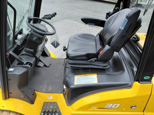 Chariot élévateur frontal 4 roues Hangcha XE30i ( CPD30-XEY2HA-SI )