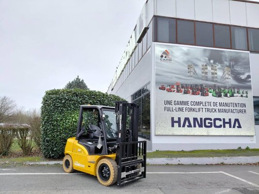 Chariot élévateur frontal 4 roues Hangcha XE30i ( CPD30-XEY2HA-SI )