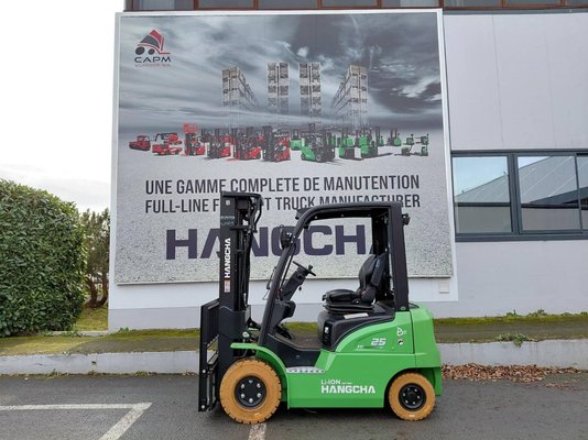 Chariot élévateur électrique Hangcha XC25i-2 (CPD25-XCY2-SI)