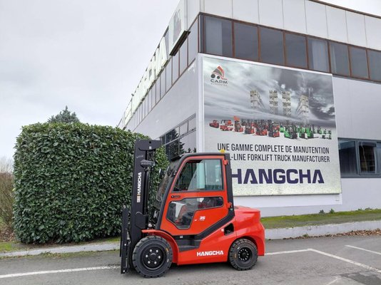 Chariot élévateur frontal 4 roues Hangcha XF35D-2 (CPCD35-X2H7F1)