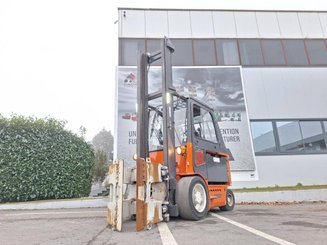 Chariot élévateur frontal 4 roues Carer Z70H
