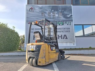 Chariot élévateur frontal 3 roues Caterpillar EP18CPNT