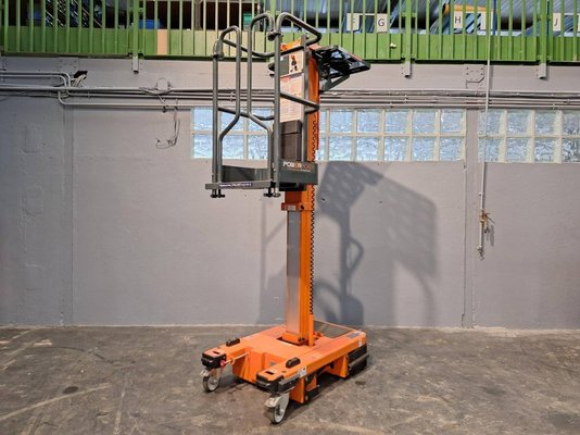 Nacelle à mât vertical JLG POWER PICKER