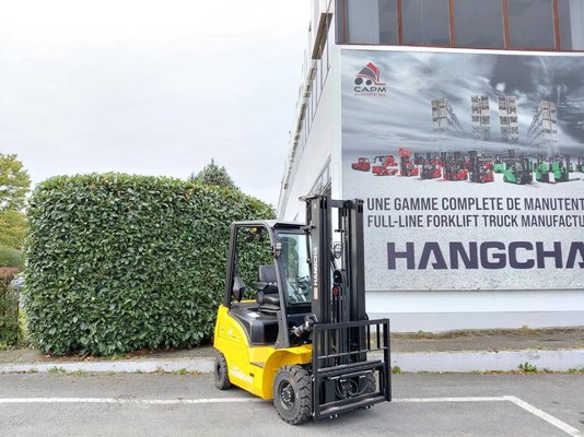Chariot élévateur frontal 4 roues Hangcha XE18i