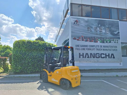 Chariot élévateur frontal 4 roues Hangcha XE25i
