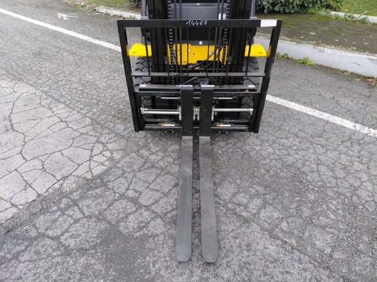 Chariot élévateur frontal 4 roues Hangcha XE25i