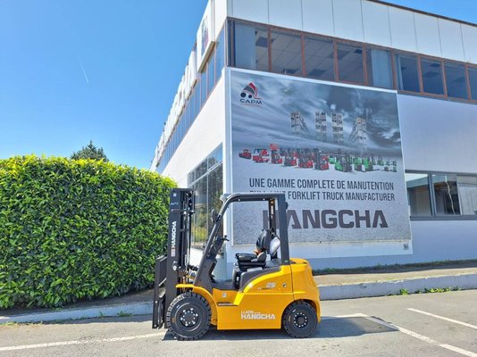 Chariot élévateur frontal 4 roues Hangcha XE25i