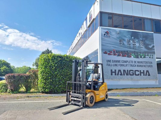 Chariot élévateur frontal 4 roues Hangcha XE25i