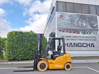 Chariot élévateur frontal 4 roues Hangcha XE25i