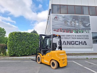 Chariot élévateur frontal 4 roues Hangcha XE25i