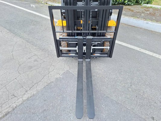 Chariot élévateur frontal 4 roues Hangcha XE25i