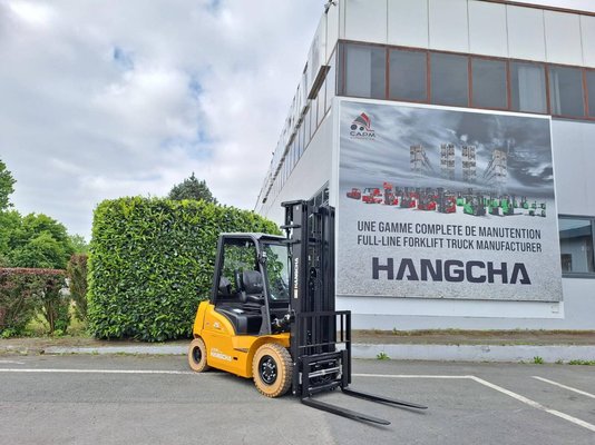 Chariot élévateur frontal 4 roues Hangcha XE25i