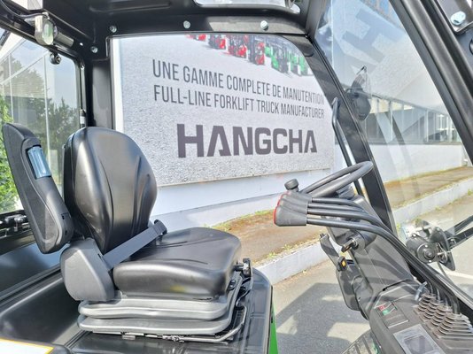 Chariot élévateur frontal 4 roues Hangcha AE35-I