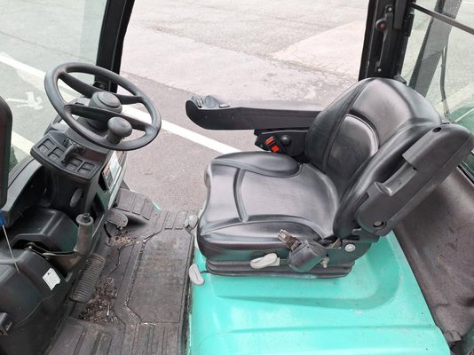 Chariot élévateur frontal 4 roues Yale GLP35VX
