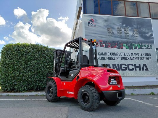 Chariot élévateur tout terrain Hangcha TT25-2 (CPCD25-X2W98E-RT2)