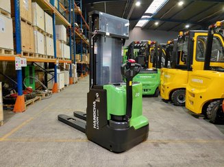 Gerbeur accompagnant Hangcha CDD20 XT1-SI