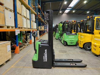 Gerbeur accompagnant Hangcha CDD20 XT1-SI